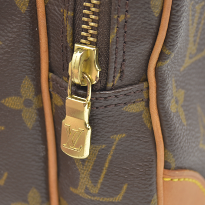 $995 2001 Louis Vuitton Amazone Monogram Crossbody Bag AR0021 CONSIGNMENT