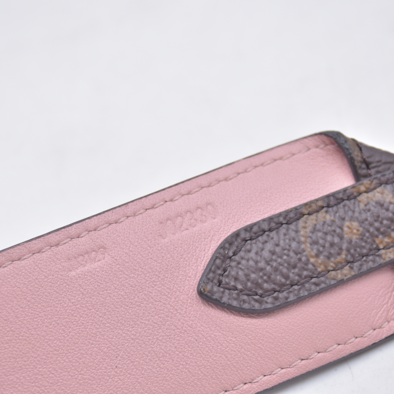 $570 2019 Louis Vuitton Monogram Bandouliere Shoulder Strap Rose Poudre