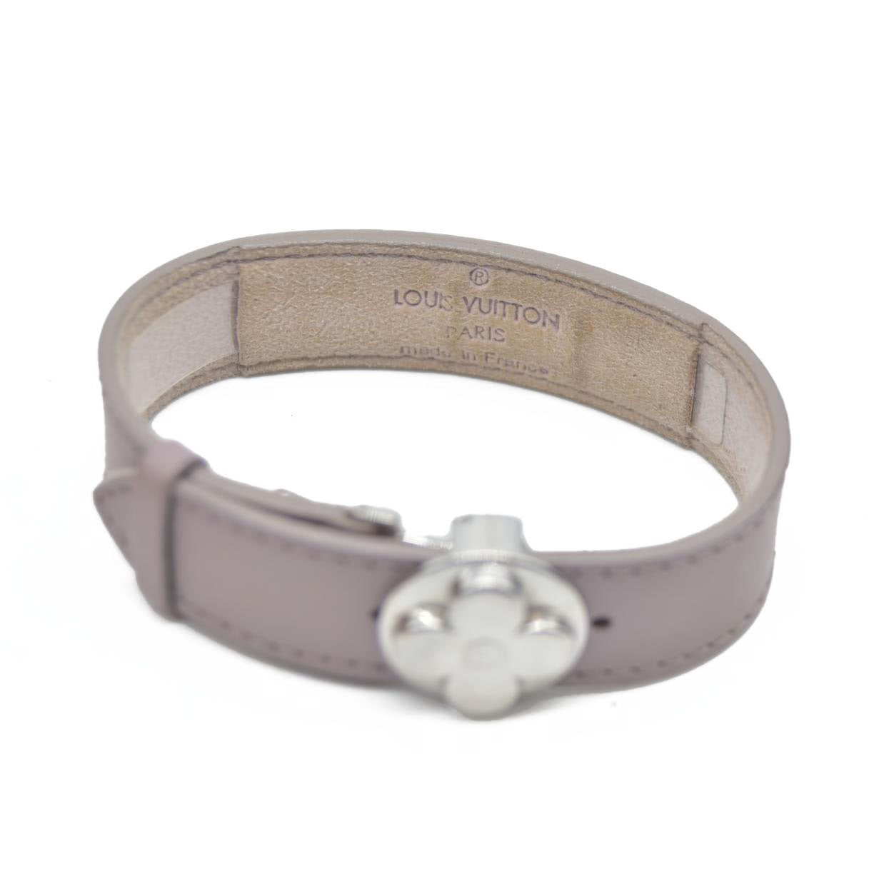 $475 Louis Vuitton Leather Epi Wish Wrap Bracelet SN0070