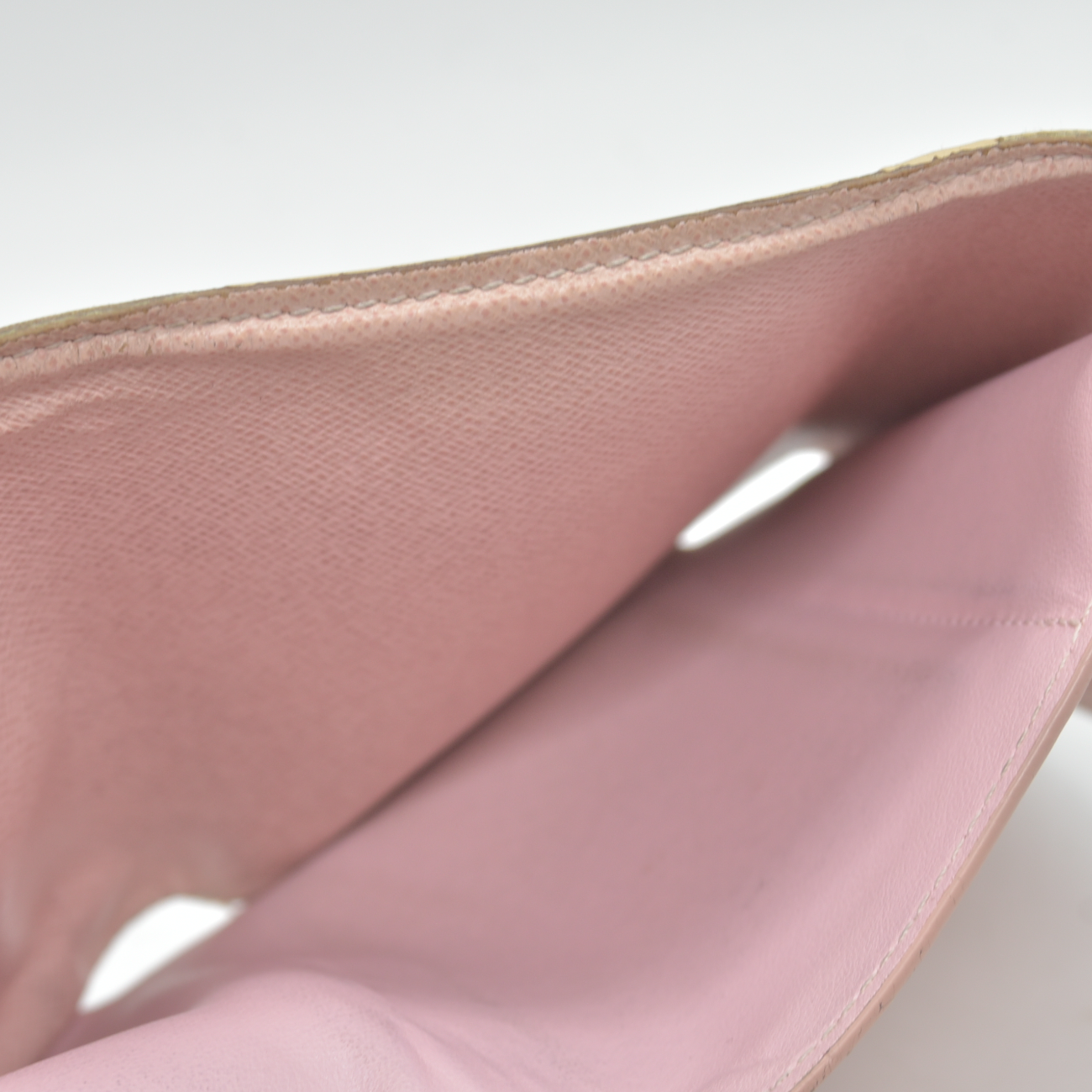 $625 2019 Louis Vuitton Damier Azur Rose Ballerine Victorine Wallet White Pink  FH4179