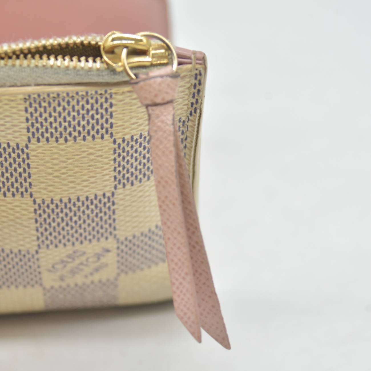 $625 2019 Louis Vuitton Damier Azur Rose Ballerine Victorine Wallet White Pink  FH4179