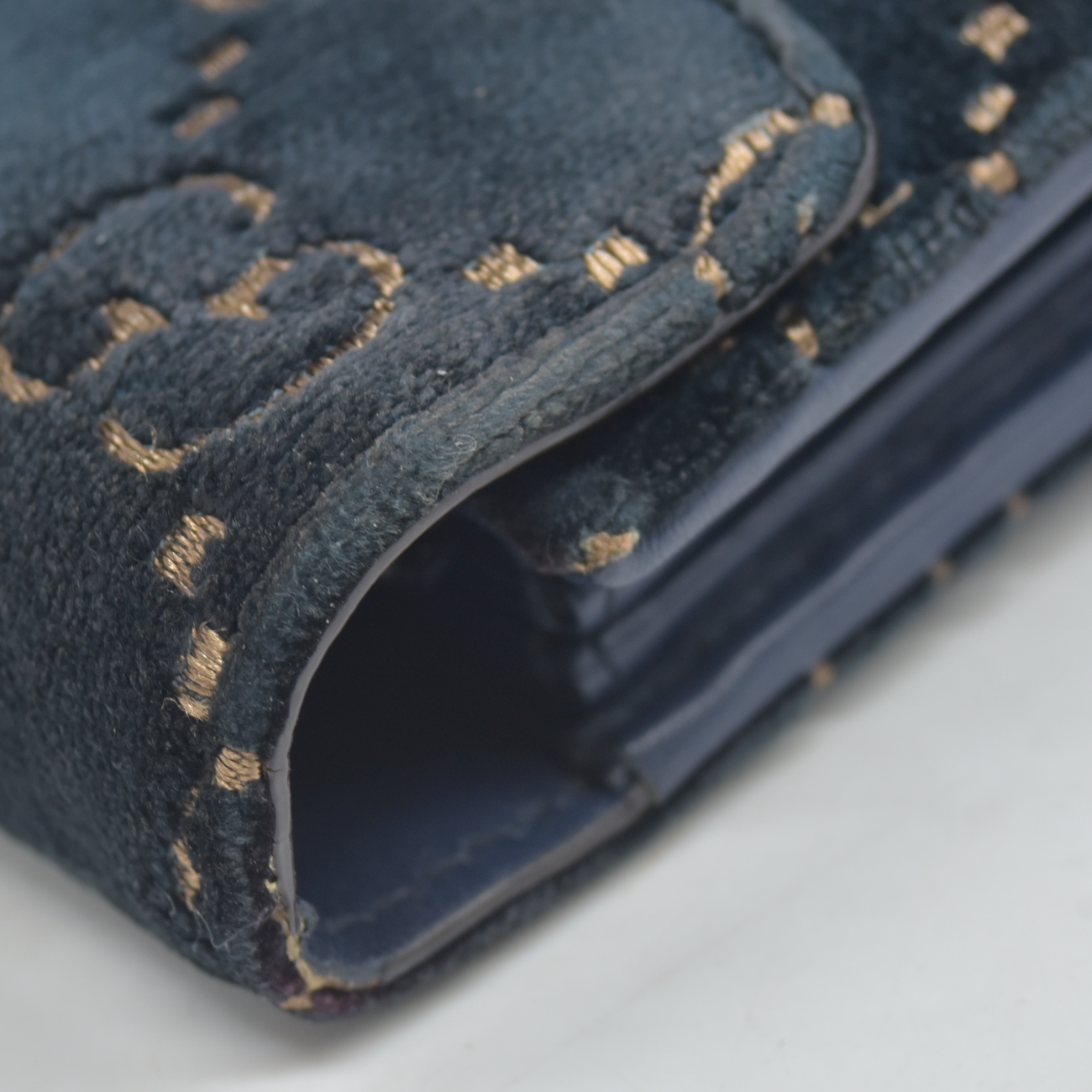 $1650 Gucci Velvet Crystal GG Monogram Mini Dionysus Chain Wallet Blue Beige Black