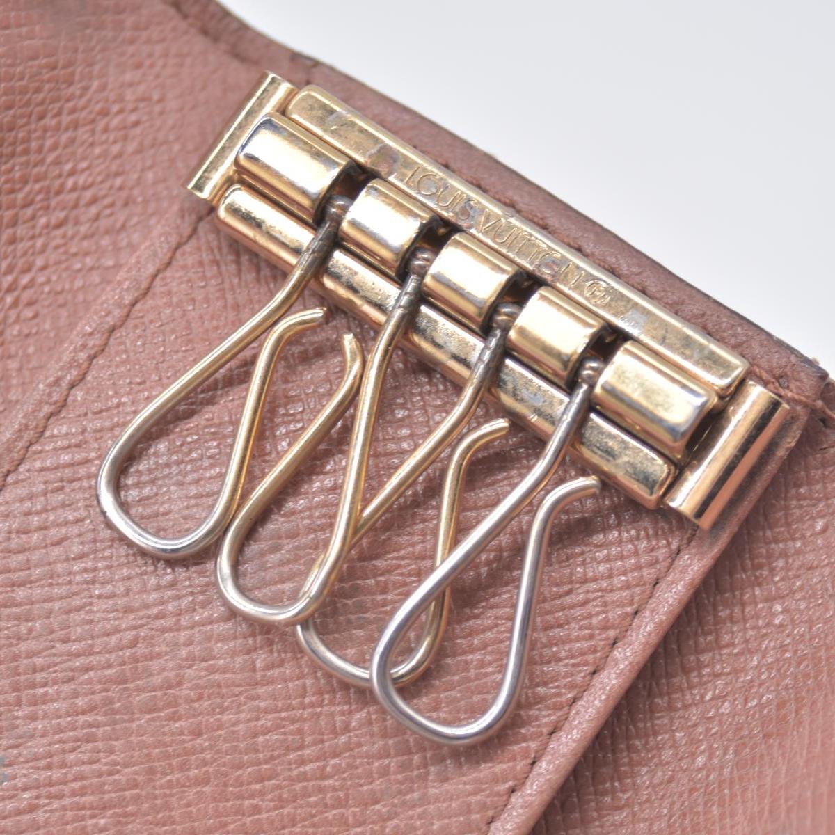 $300 LOUIS VUITTON Monogram 4 Key Holder Multicles CONSIGNMENT 10021495