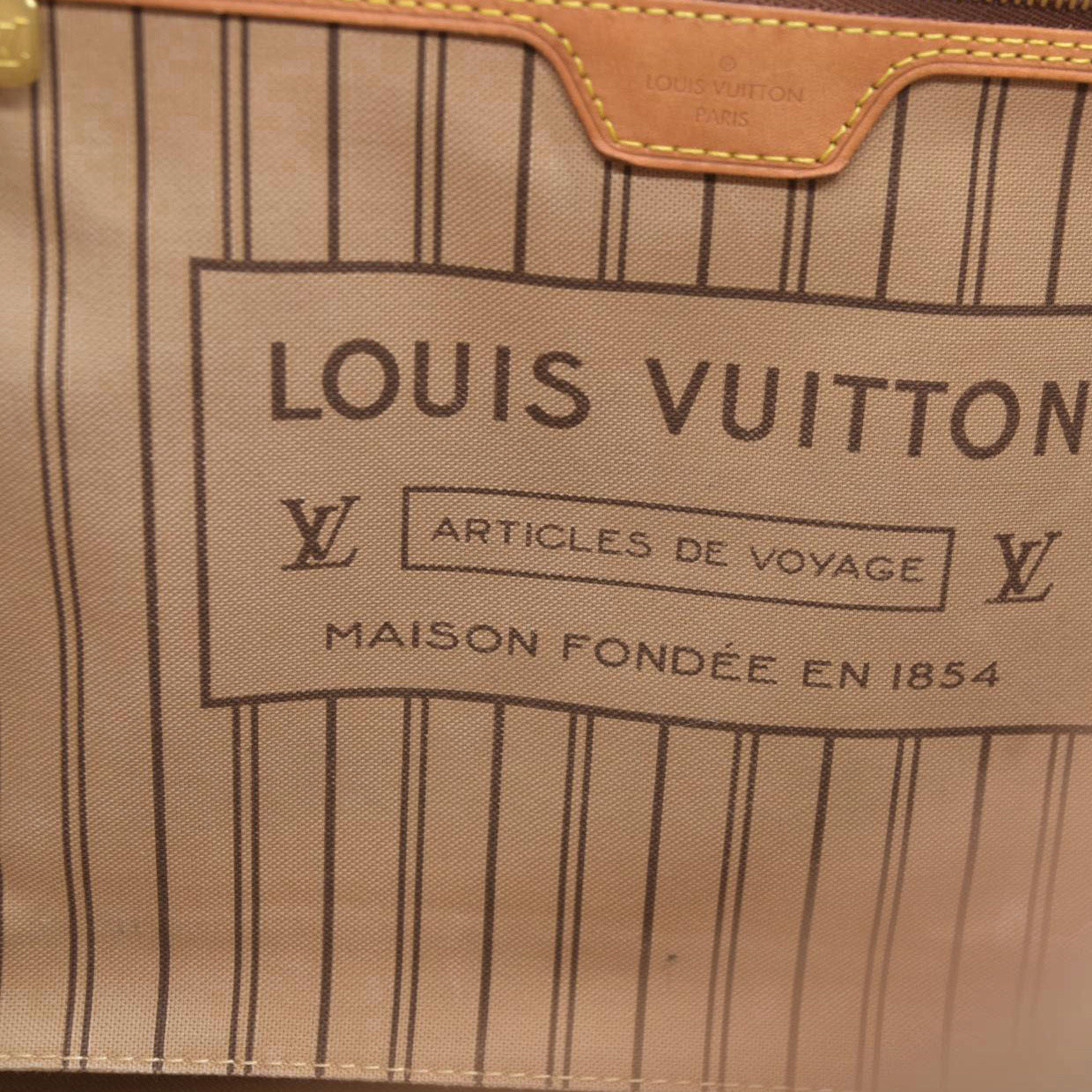 $2170 Louis Vuitton 2021 LV Monogram Neverfull MM