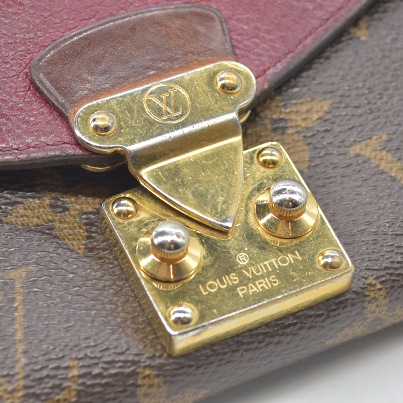 $1140 2015 Louis Vuitton Monogram Pallas Wallet Aurore SN1125