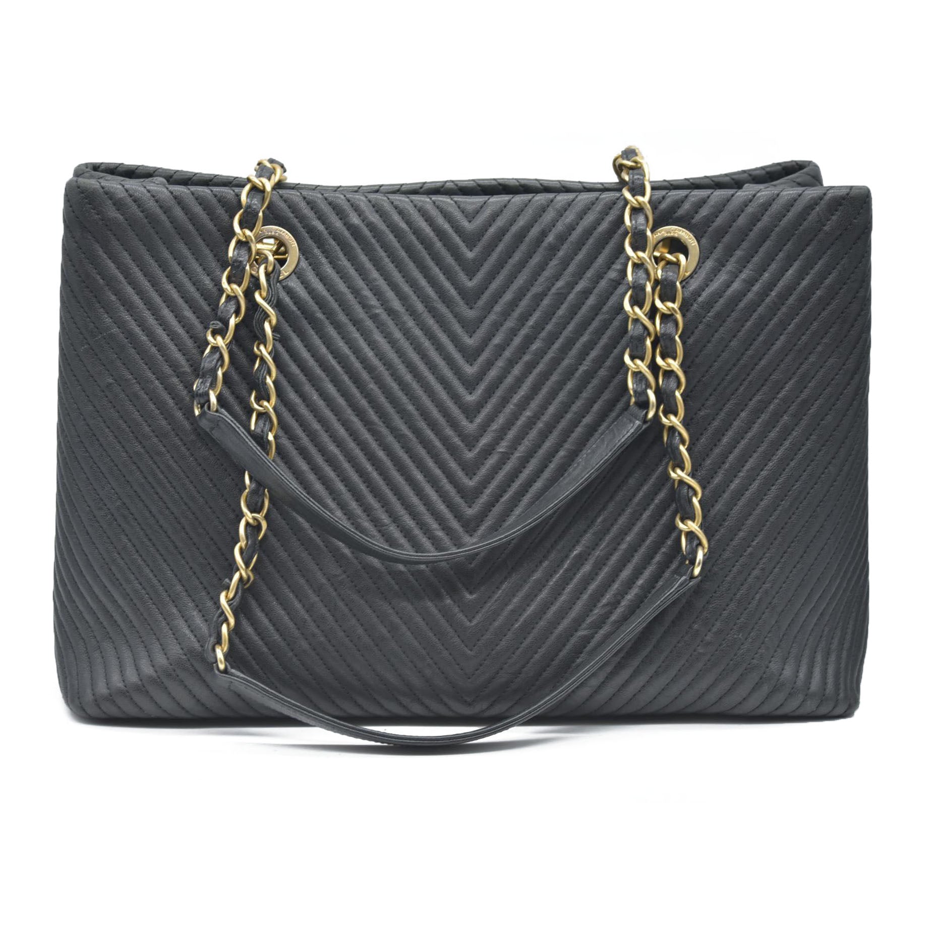 $4500 Chanel Large Surpique Chevron Tote