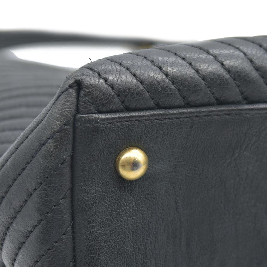 $4500 Chanel Large Surpique Chevron Tote