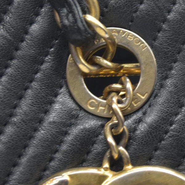 $4500 Chanel Large Surpique Chevron Tote