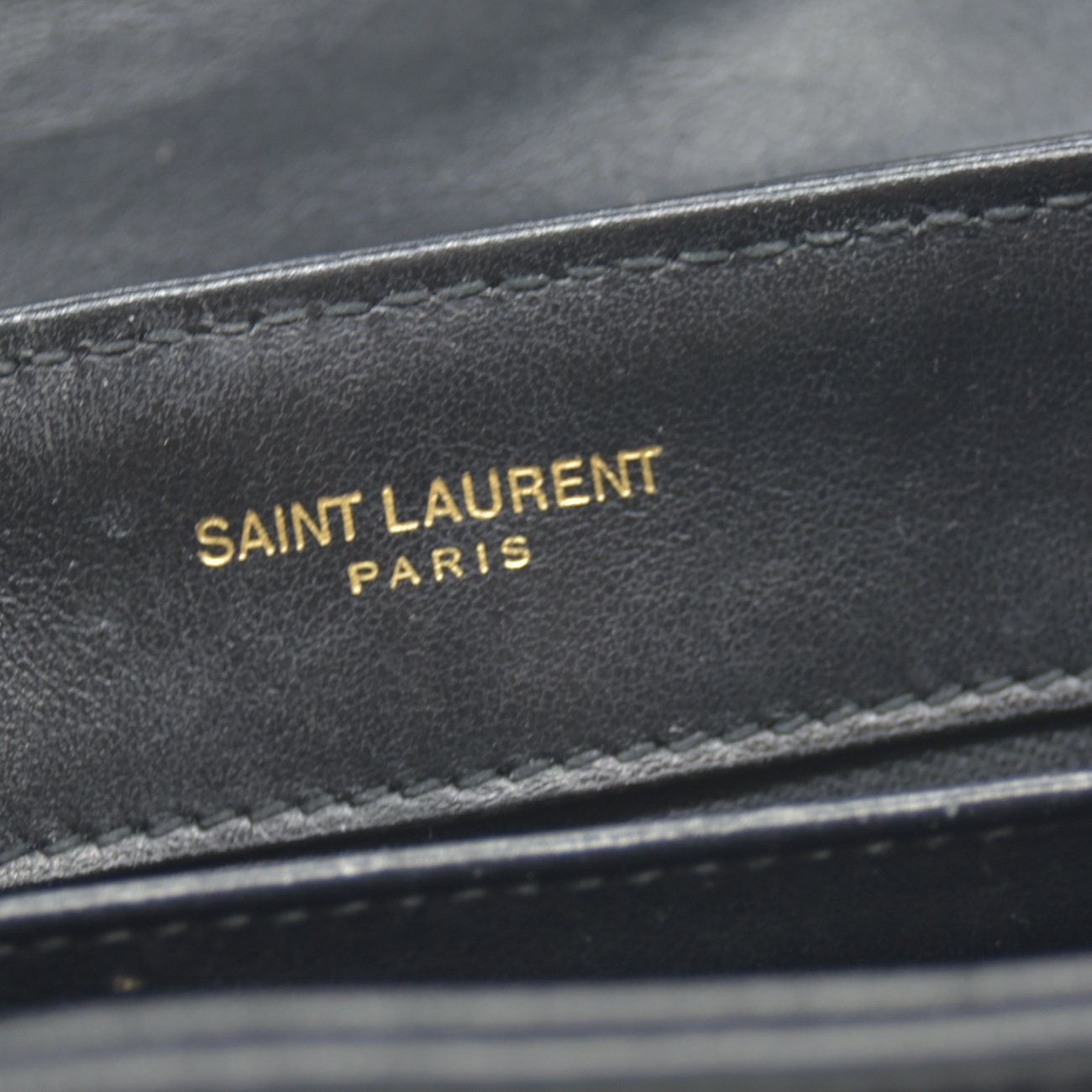 $1990 2021 Saint Laurent Calfskin Y Quilted Monogram Toy Loulou Crossbody Bag Black