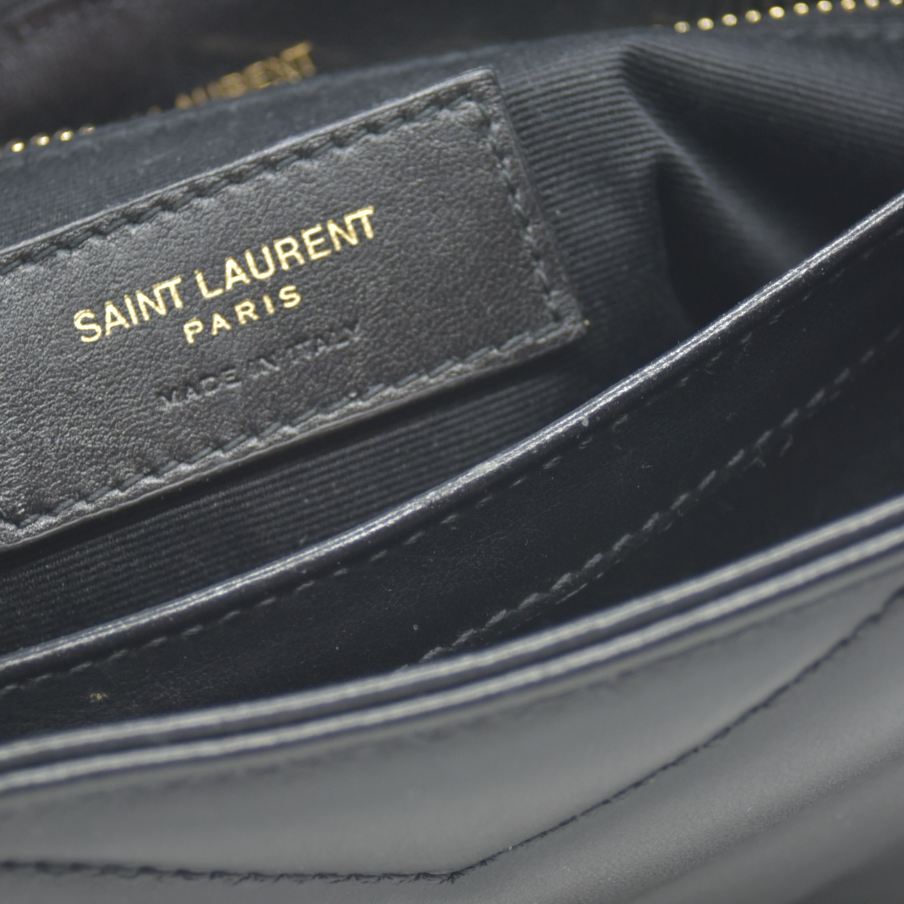 $1990 2021 Saint Laurent Calfskin Y Quilted Monogram Toy Loulou Crossbody Bag Black