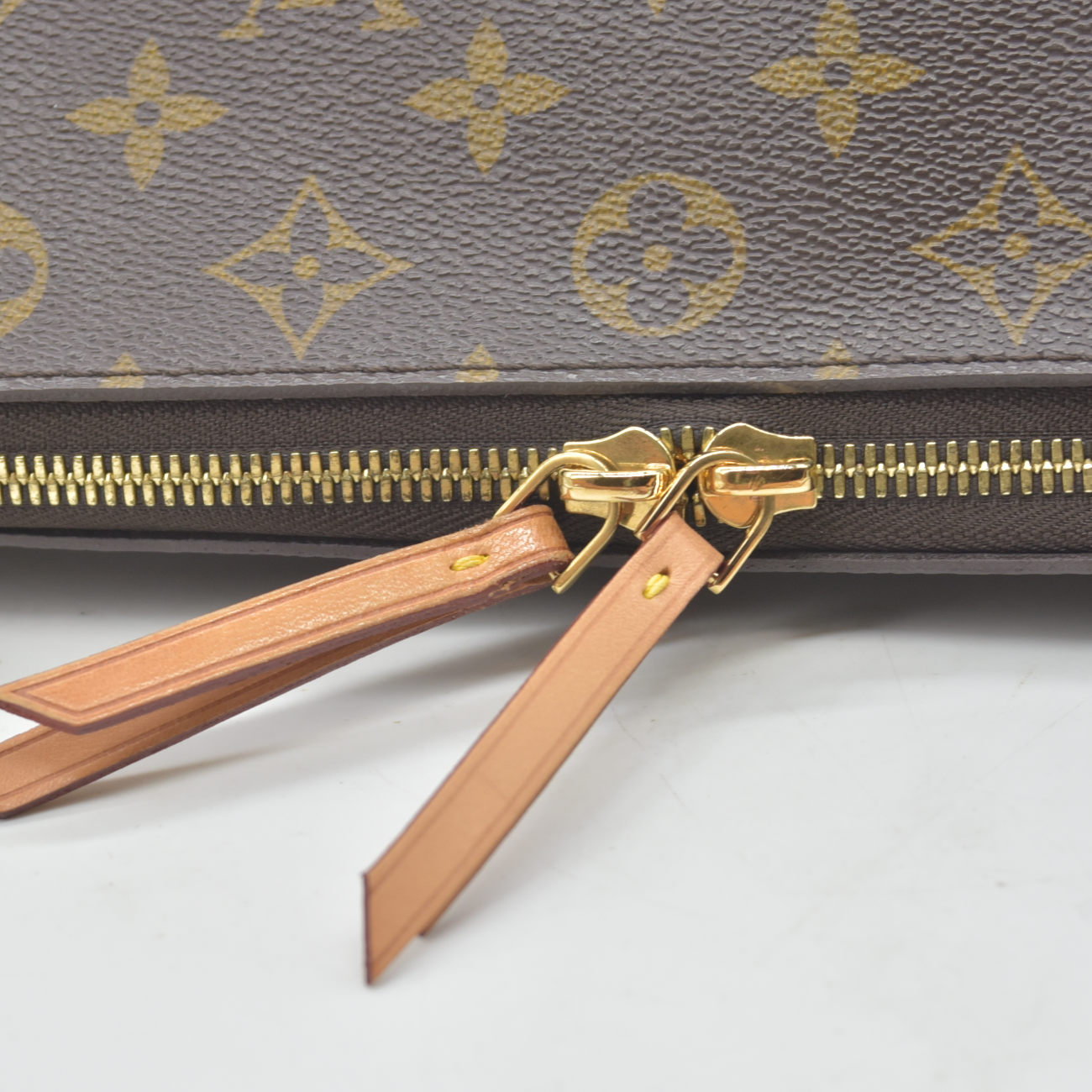 $1810 2014 Louis Vuitton Monogram Tuileries Tote CA1134