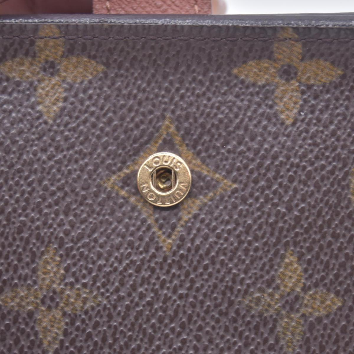 $620 LOUIS VUITTON Monogram Compact Zip Wallet CONSIGNMENT