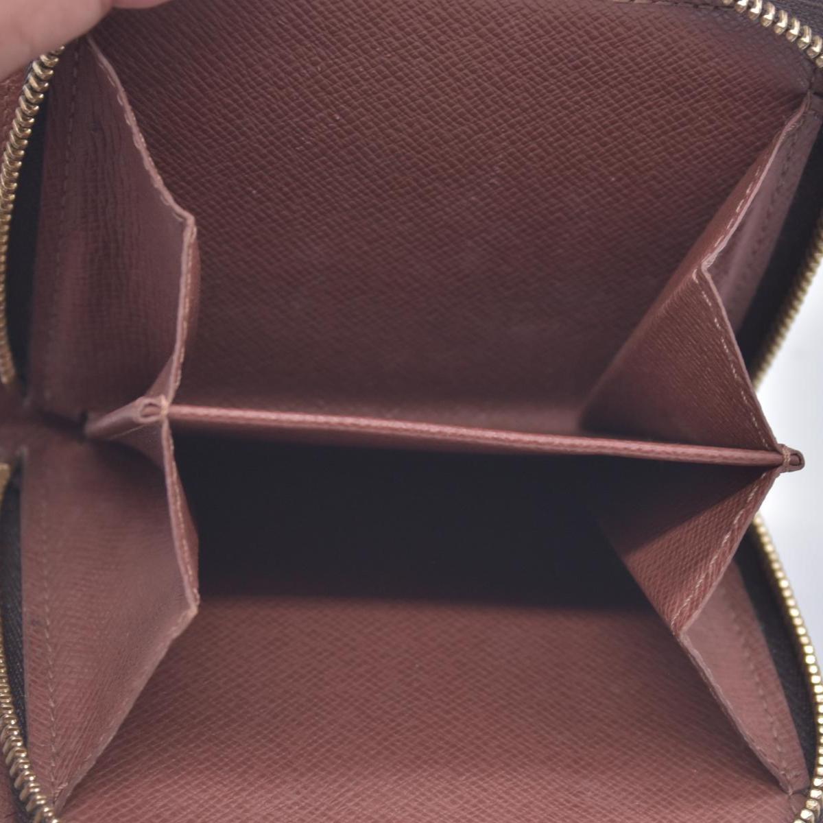 $620 LOUIS VUITTON Monogram Compact Zip Wallet CONSIGNMENT