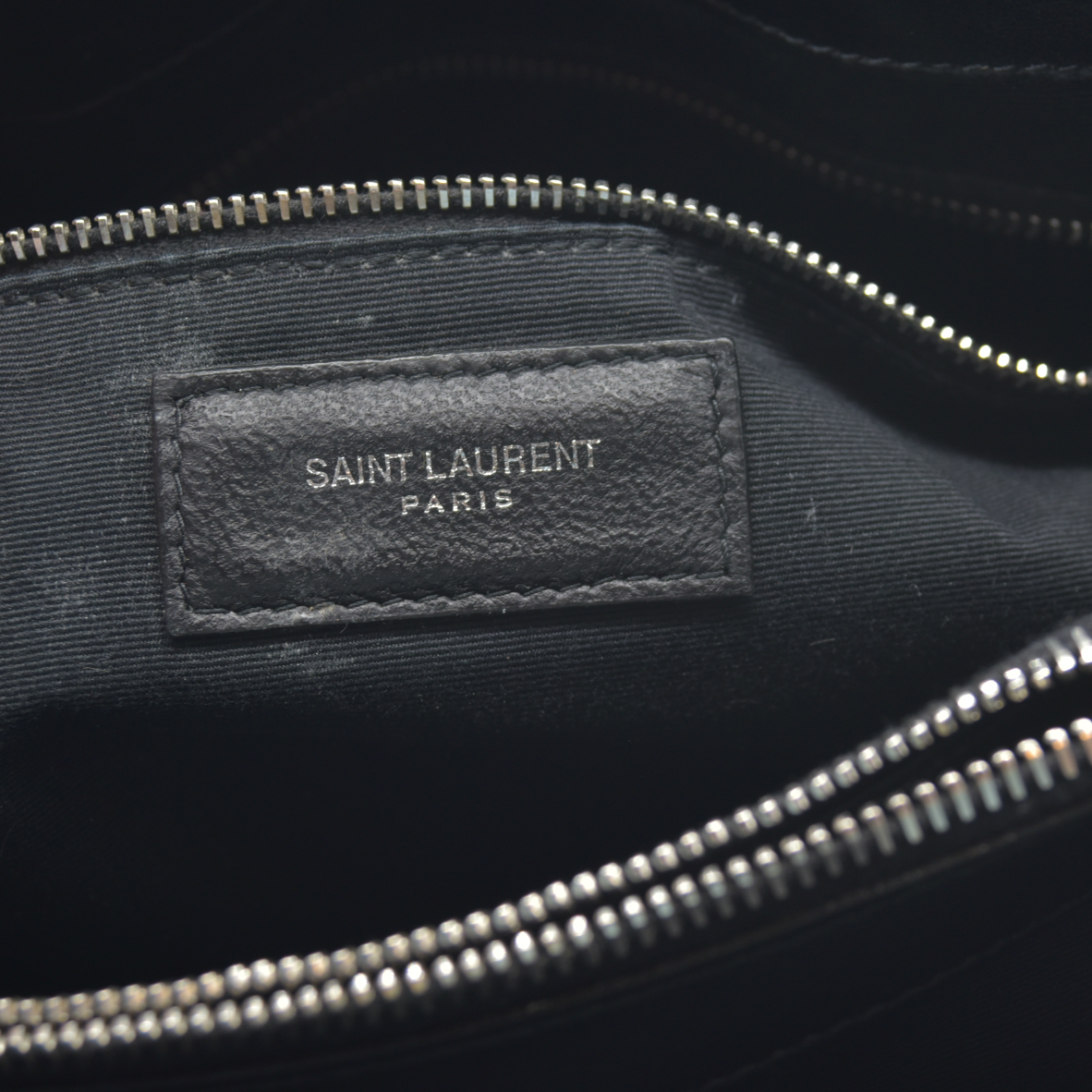 $2900 Saint Laurent Medium Loulou Matelassé Leather Shoulder Bag CONSIGNMENT