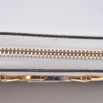 $890 GUCCI Calfskin Zumi Zip Around Wallet Off White CONSIGNMENT