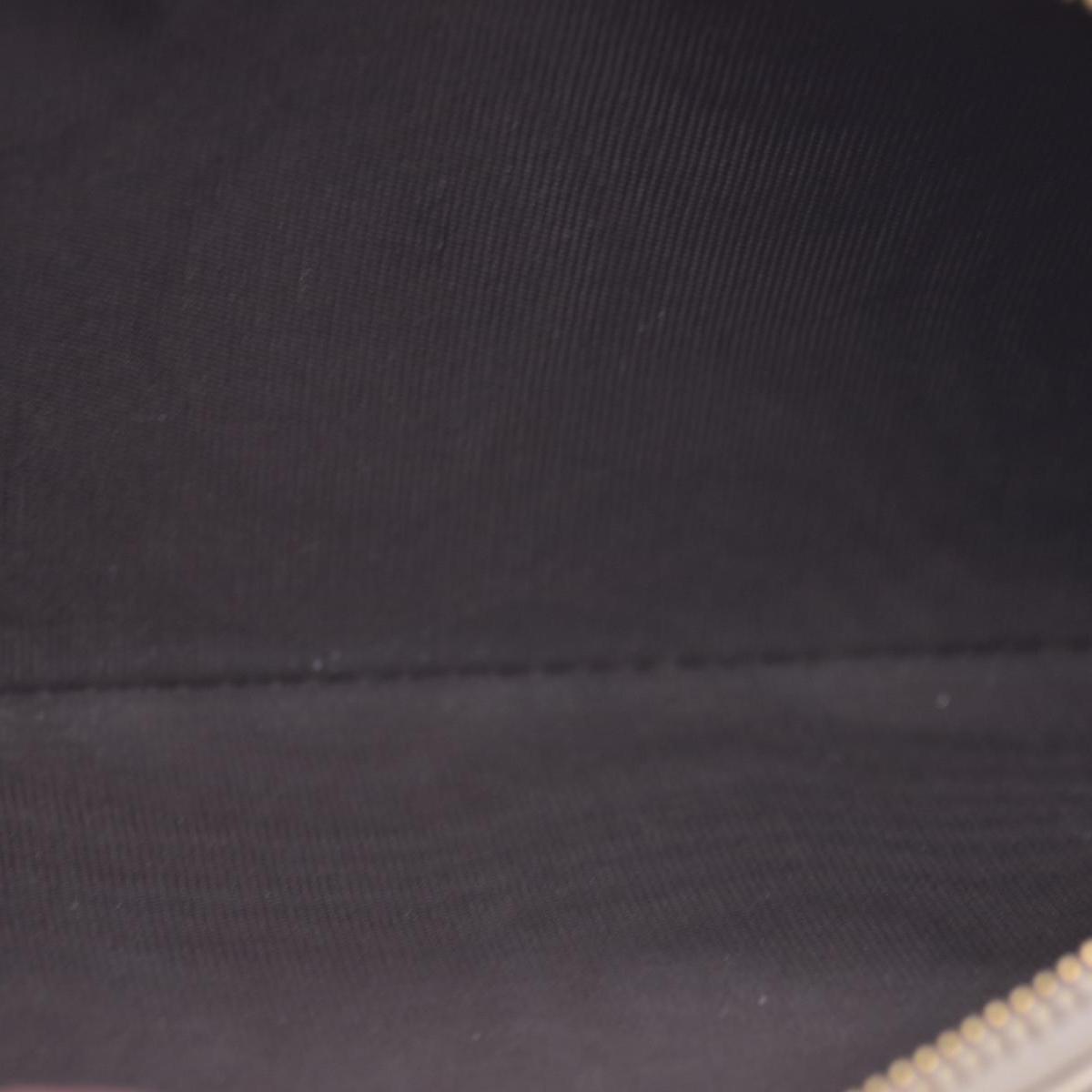 $890 GUCCI Calfskin Zumi Zip Around Wallet Off White CONSIGNMENT