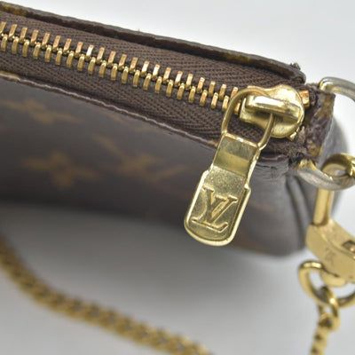 $810 Louis Vuitton Monogram Mini Pochette Accessories