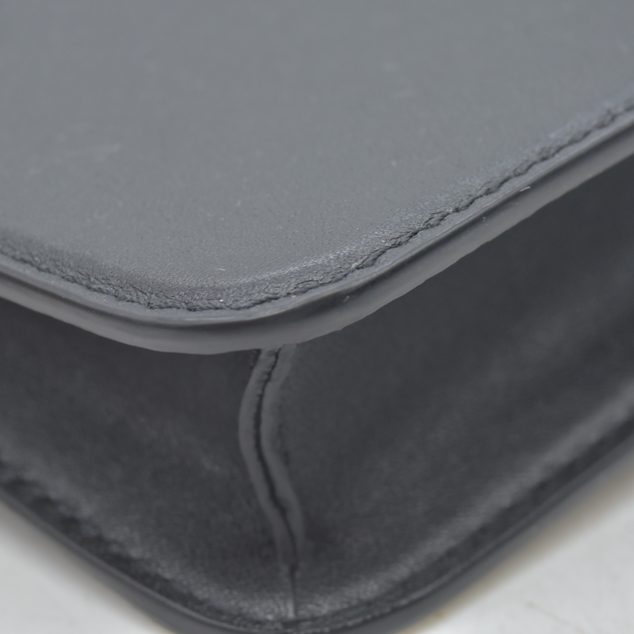 $2080 RFID Louis Vuitton Calfskin LV Bloom Wallet On Chain Black