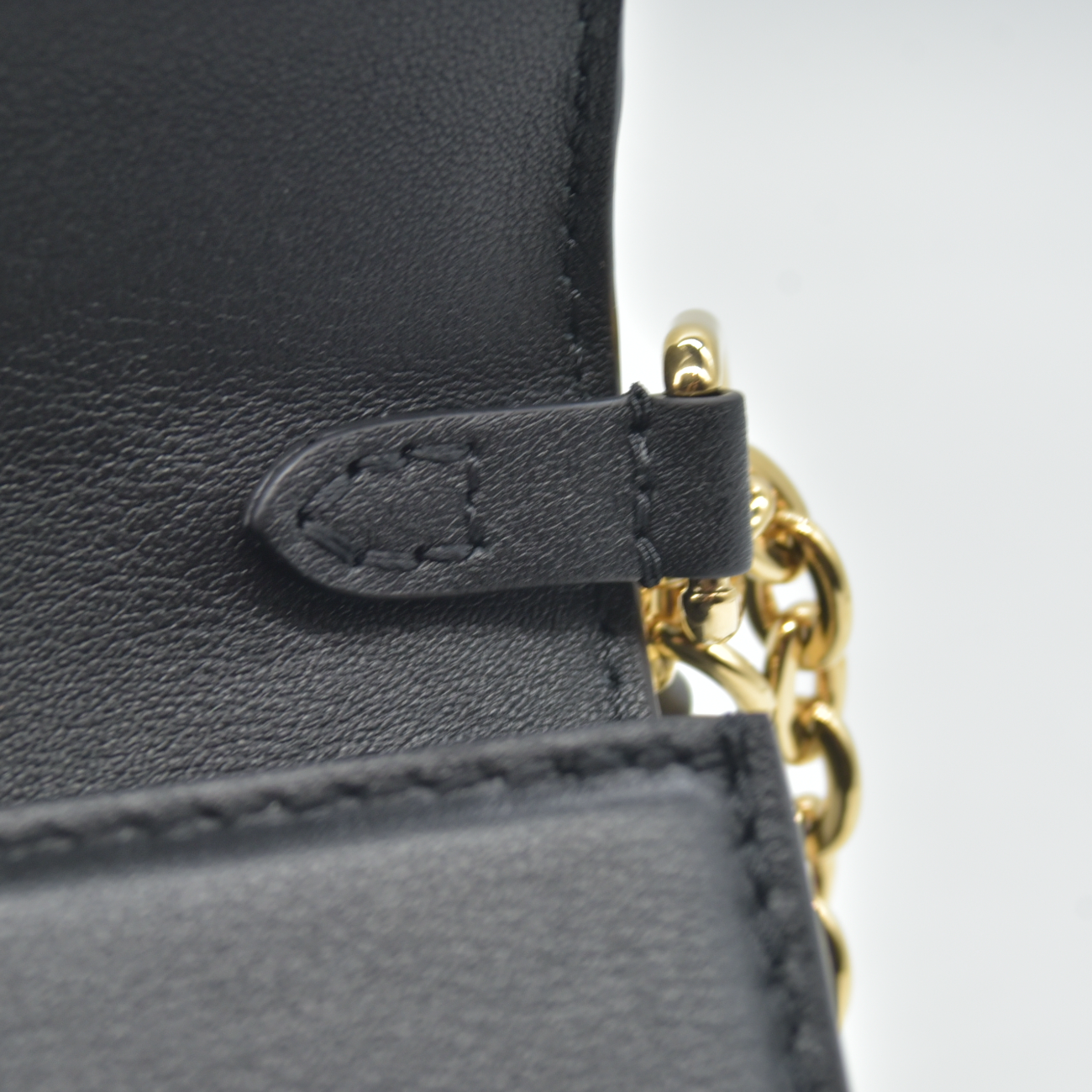 $2080 RFID Louis Vuitton Calfskin LV Bloom Wallet On Chain Black