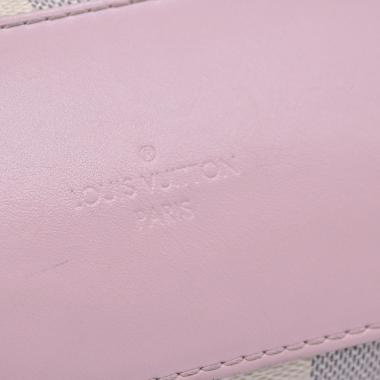 $1720 2019 Louis Vuitton Damier Azur Saintonge Eau De Rose CA0139