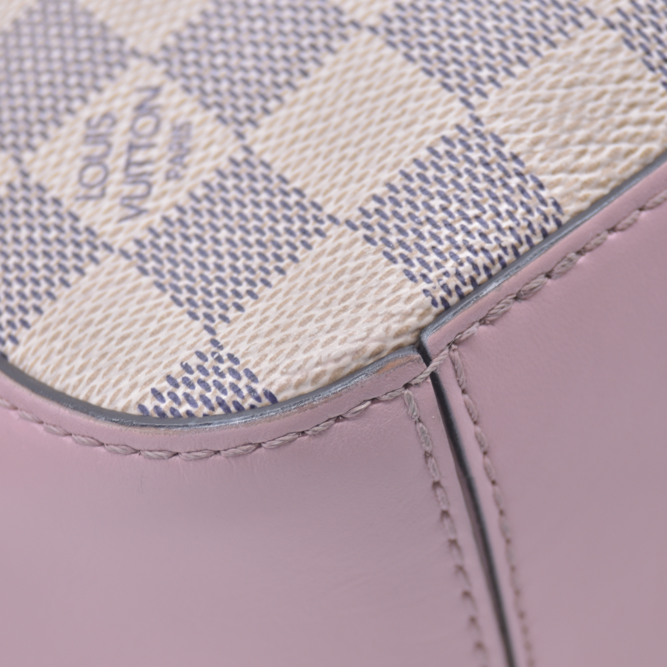 $1720 2019 Louis Vuitton Damier Azur Saintonge Eau De Rose CA0139