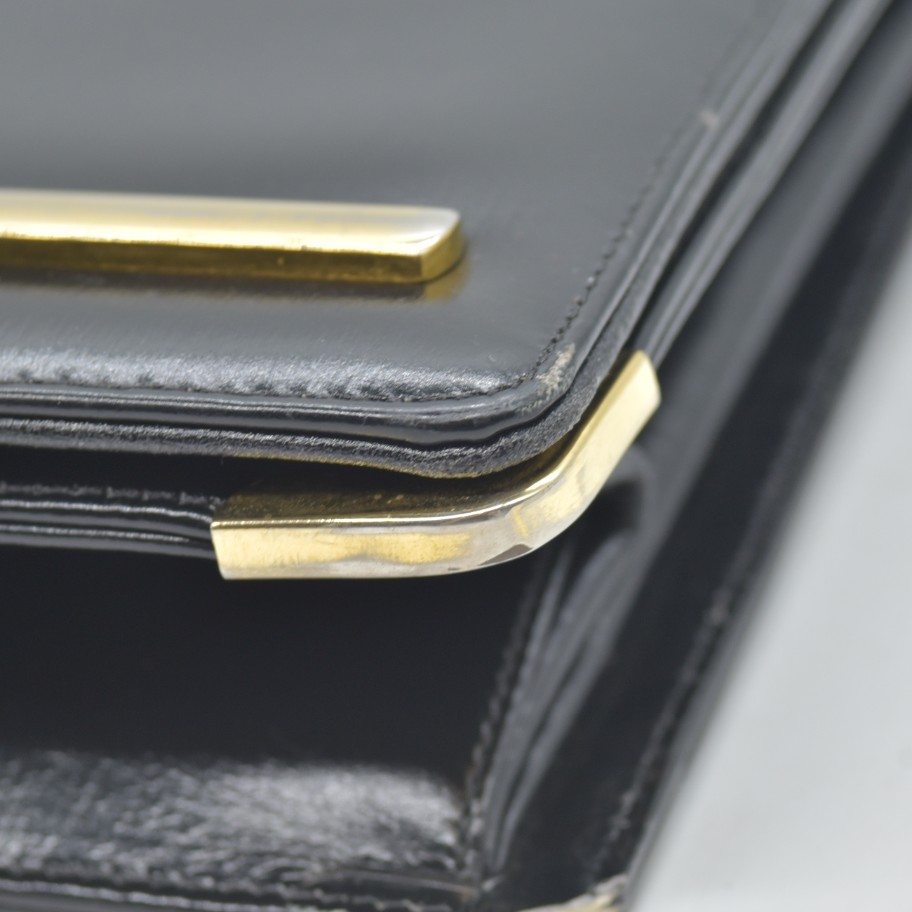 $1290 Christian Dior Shoulder Bag Black Leather