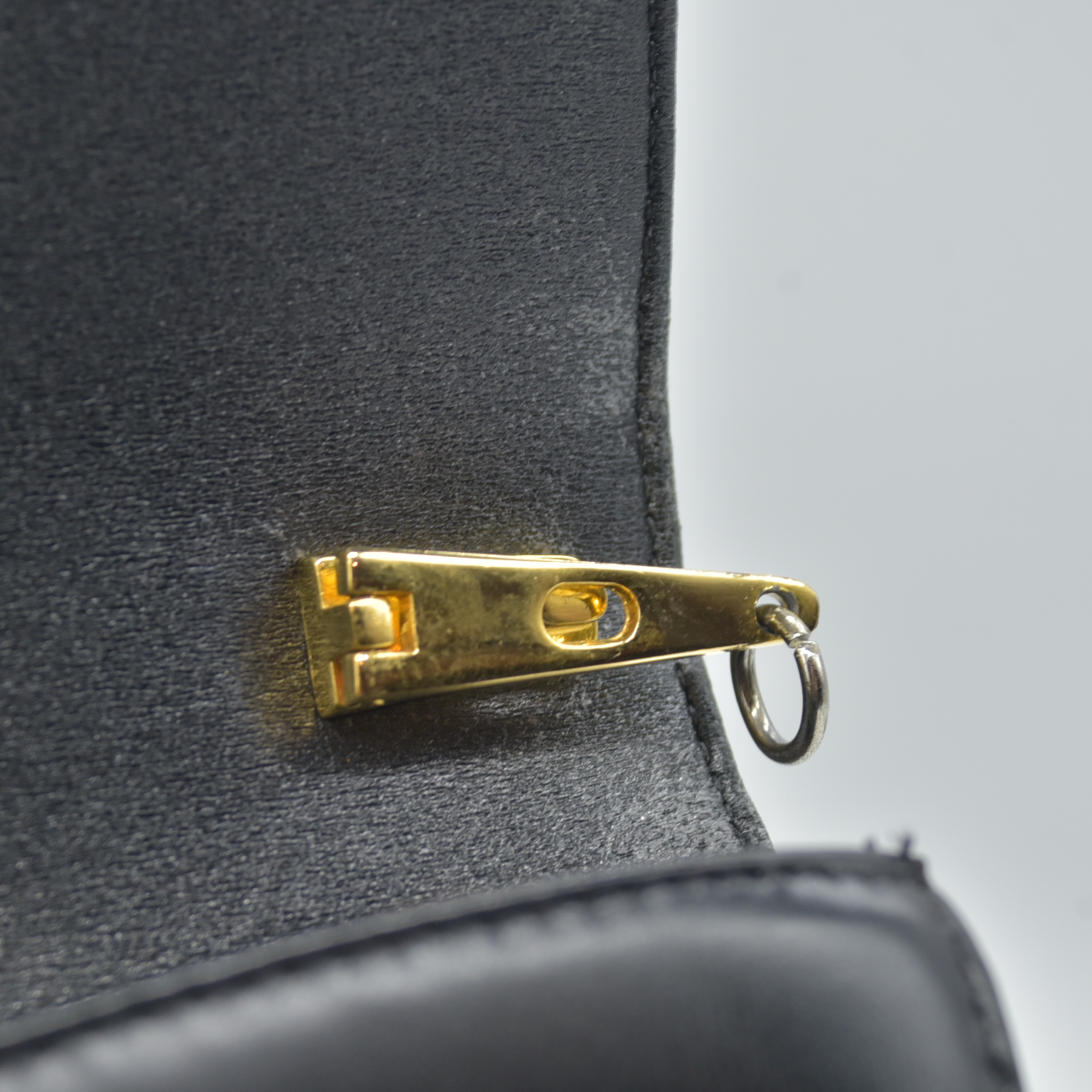 $1290 Christian Dior Shoulder Bag Black Leather