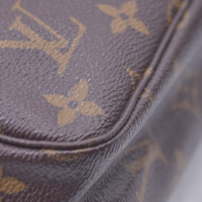 $730 1988 Louis Vuitton Monogram Trousse Toilette 23 Cosmetics Pouch (883TH)