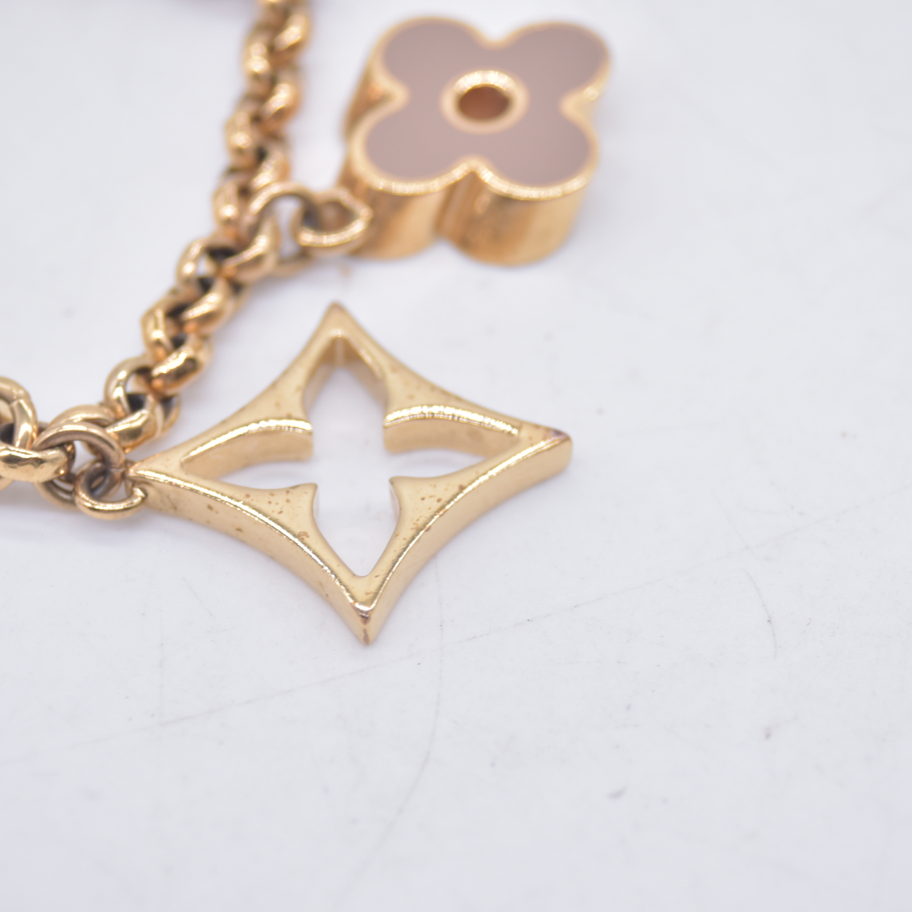 $675 2014 Louis Vuitton Fleur De Monogram Bag Charm DR0154 10020756