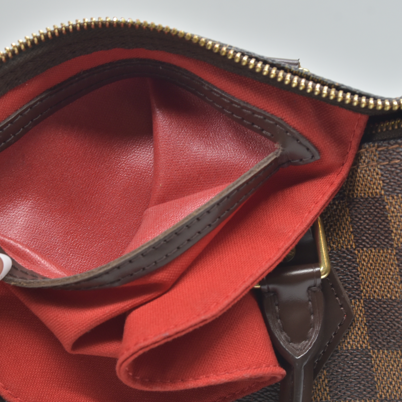 $1490 2006 Louis Vuitton Damier Ebene Speedy 25 SD0066