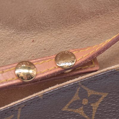 $630 1999 Louis Vuitton Monogram Pochette Twin PM Shoulder Bag Pouch (SD1909)