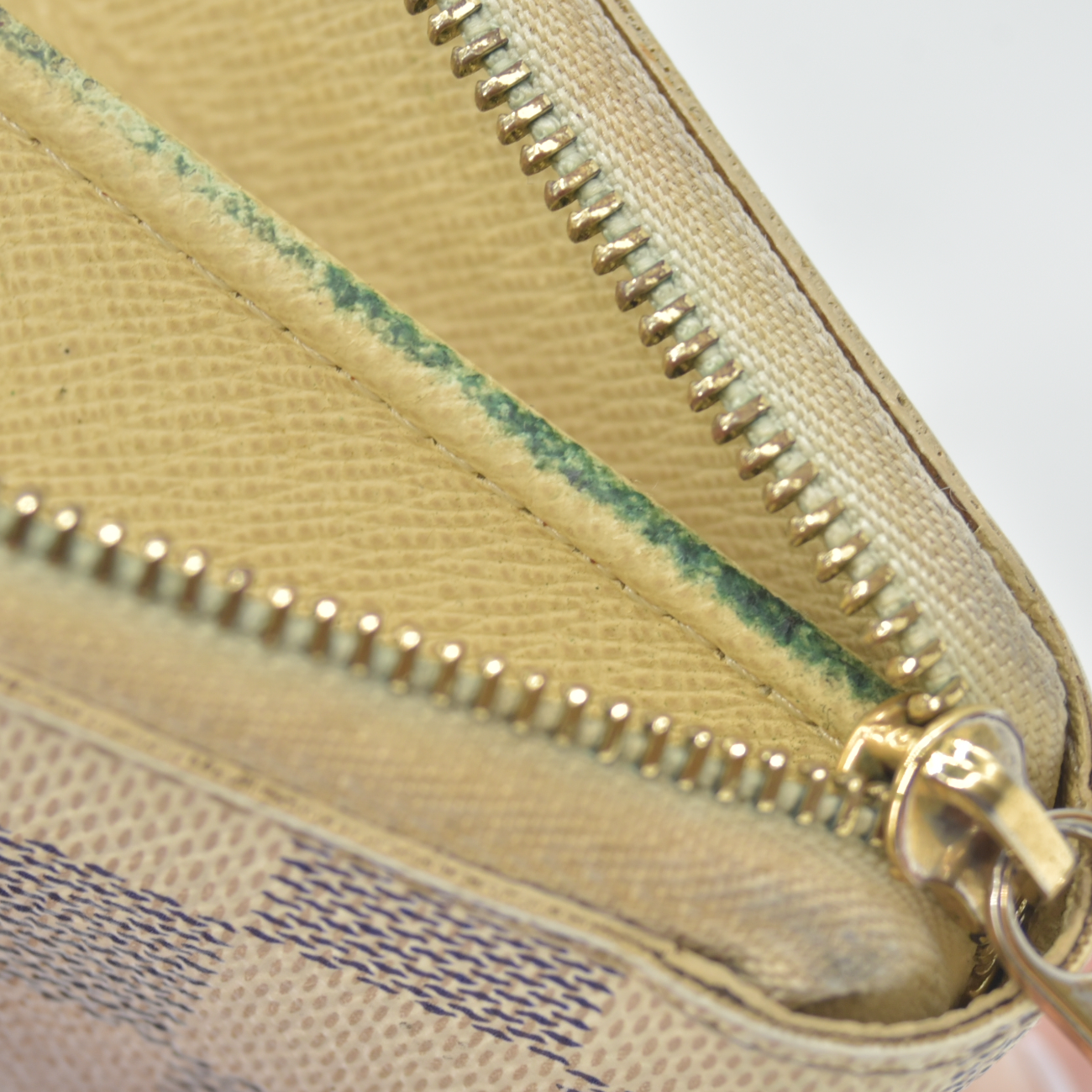 $560 2012 Louis Vuitton Damier Azur Zippy Zip Coin Purse Wallet White SN1192