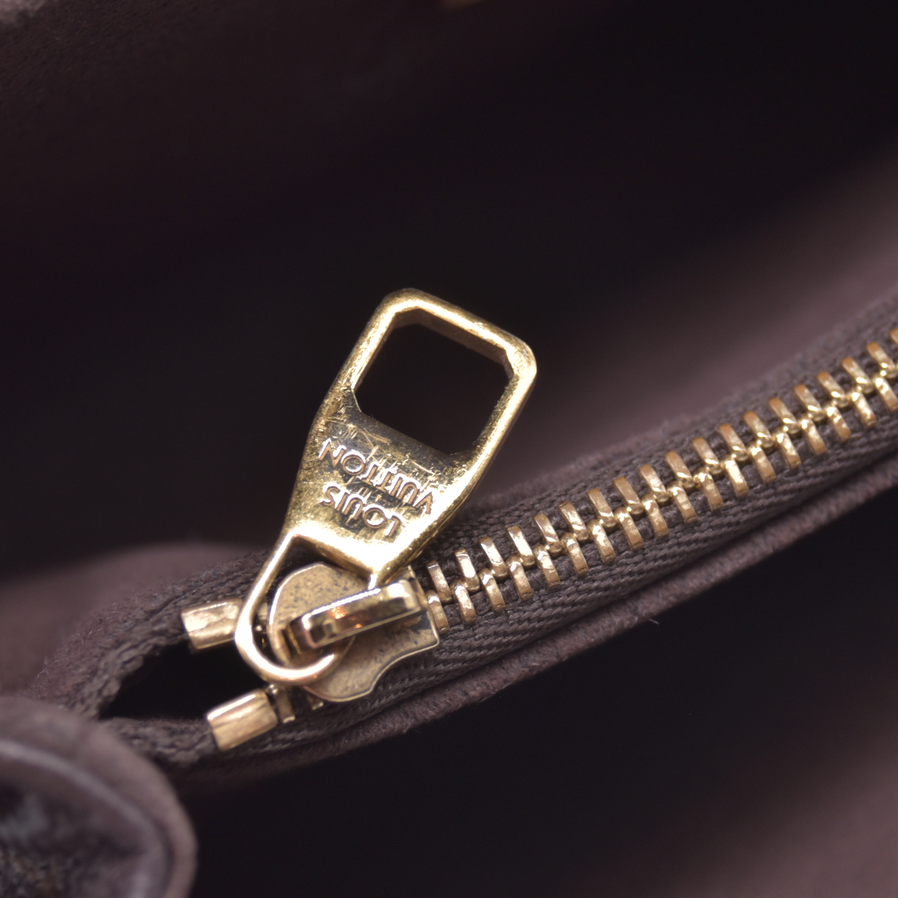 $3350 RFID Louis Vuitton Monogram Pochette Metis East West 10021104