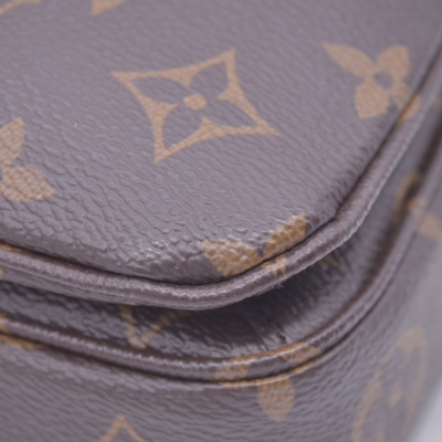 $3350 RFID Louis Vuitton Monogram Pochette Metis East West 10021104