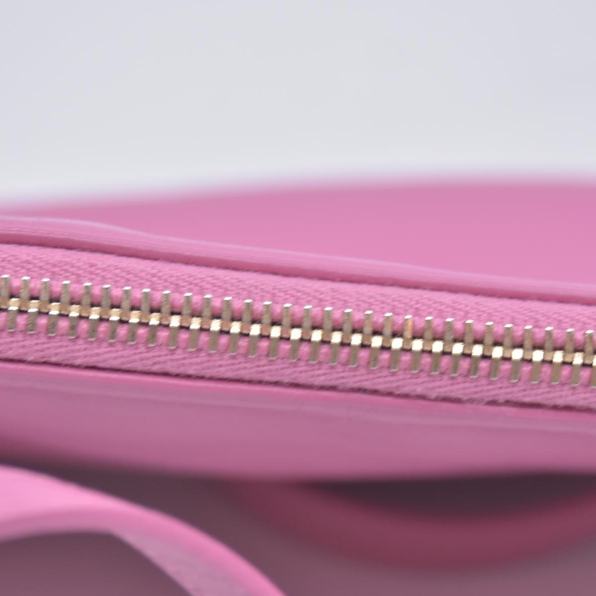 Saint Laurent  Leather Crossbody Bag CONSIGNMENT