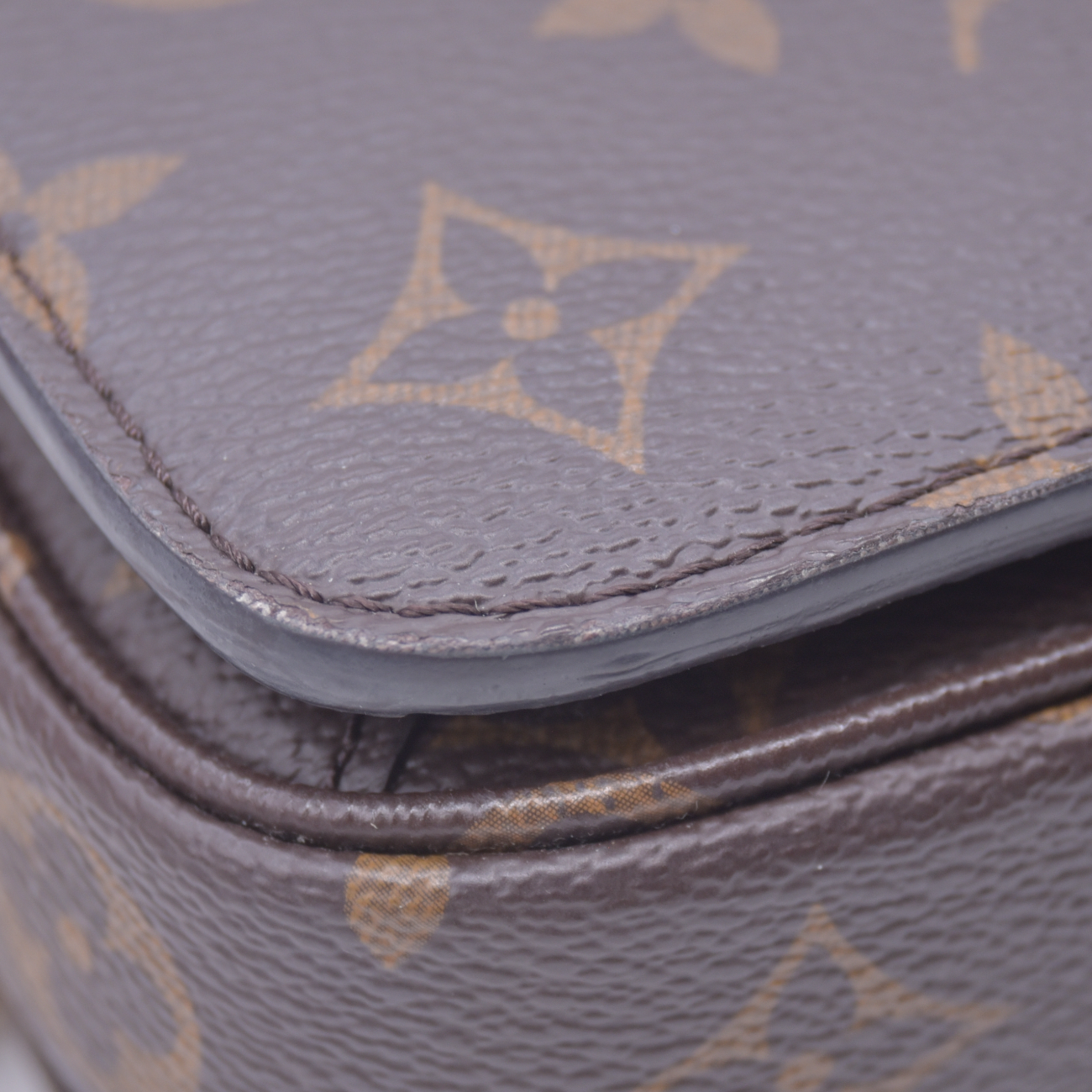 $3350 RFID Louis Vuitton Monogram Pochette Metis East West 10021104