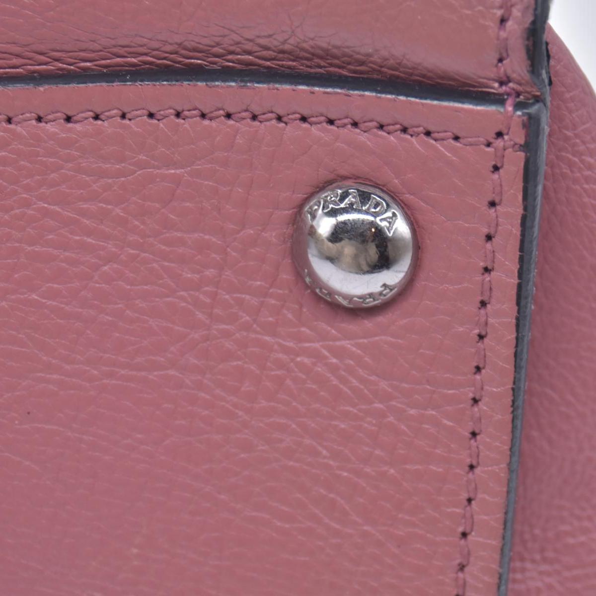 $1595 Prada Vitello Daino Leather Sound Rosso CONSIGNMENT