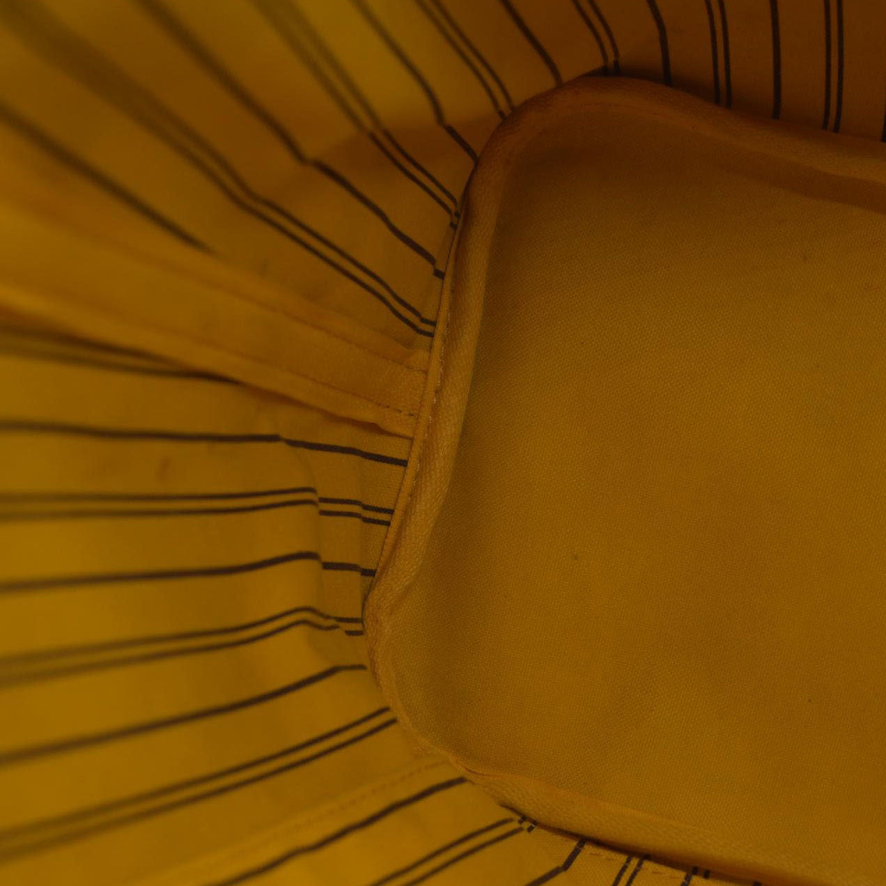 Louis Vuitton  Monogram Neo Neverfull MM Mimosa MS5113