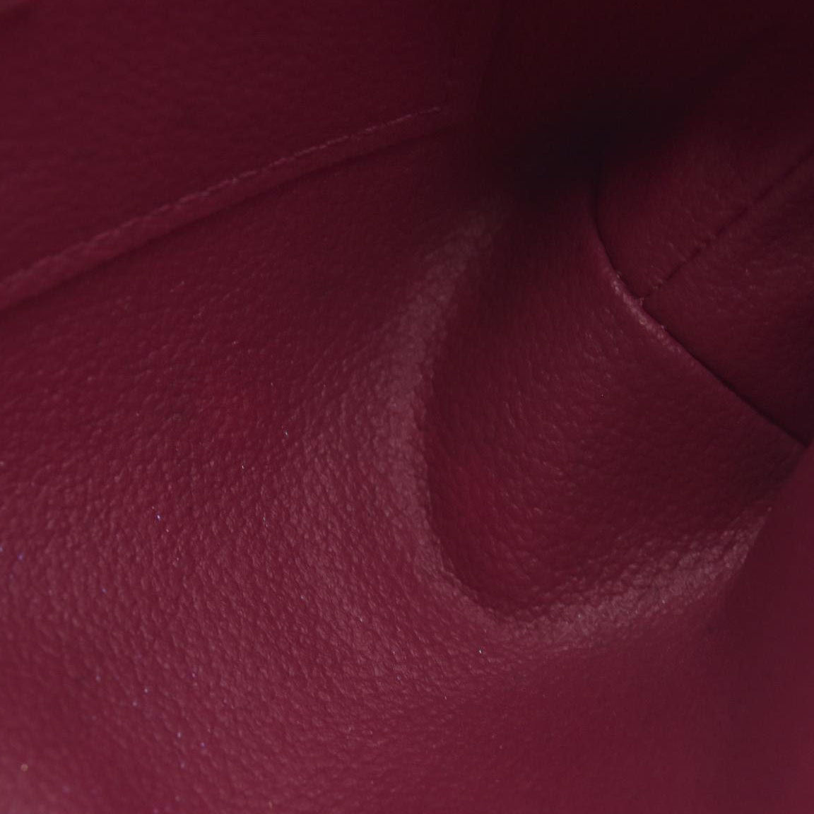$530 Louis Vuitton Vernis Cosmetic Pouch Pomme D'Amour  CONSIGNMENT