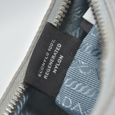 $2250 Prada Nylon Re-Edition 2005 Shoulder Bag Silver 10020038