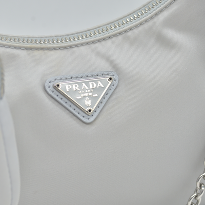 $2250 Prada Nylon Re-Edition 2005 Shoulder Bag Silver 10020038