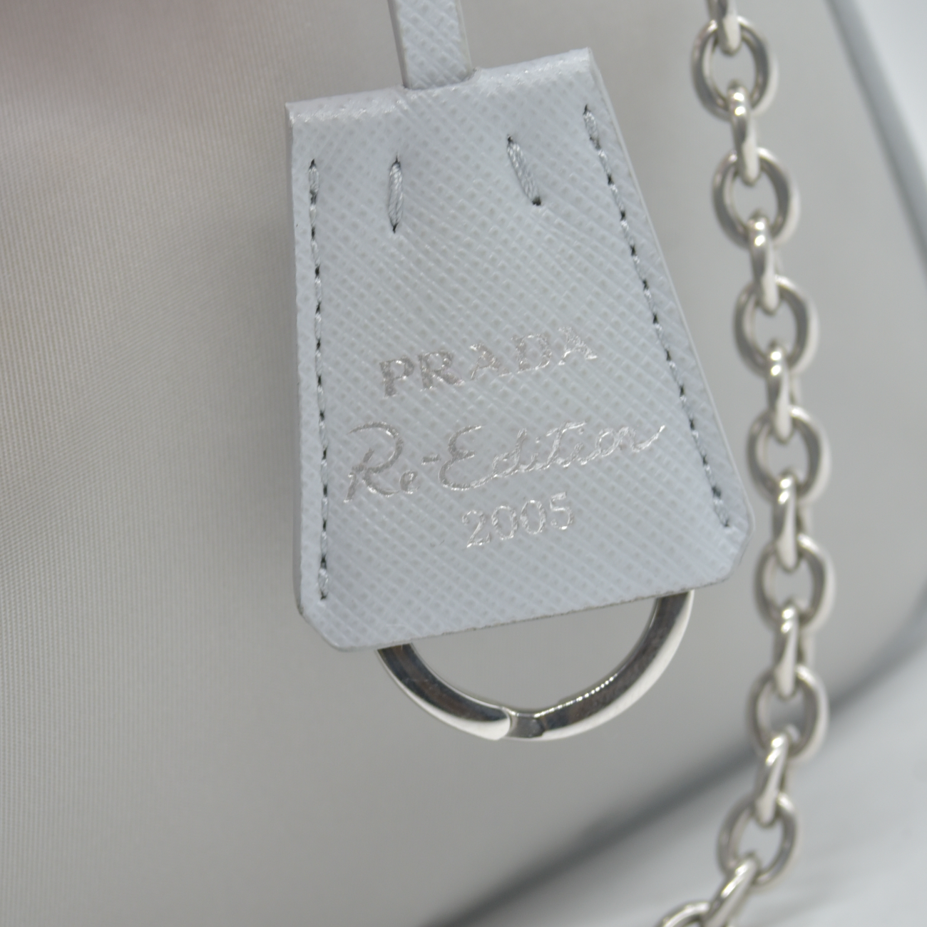 $2250 Prada Nylon Re-Edition 2005 Shoulder Bag Silver 10020038