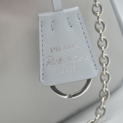$2250 Prada Nylon Re-Edition 2005 Shoulder Bag Silver 10020038
