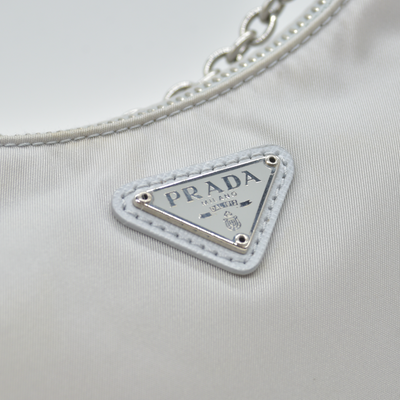 $2250 Prada Nylon Re-Edition 2005 Shoulder Bag Silver 10020038