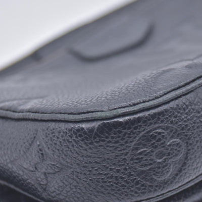 $3200 Louis Vuitton Empreinte Monogram Giant Multi Pochette Accessories Black