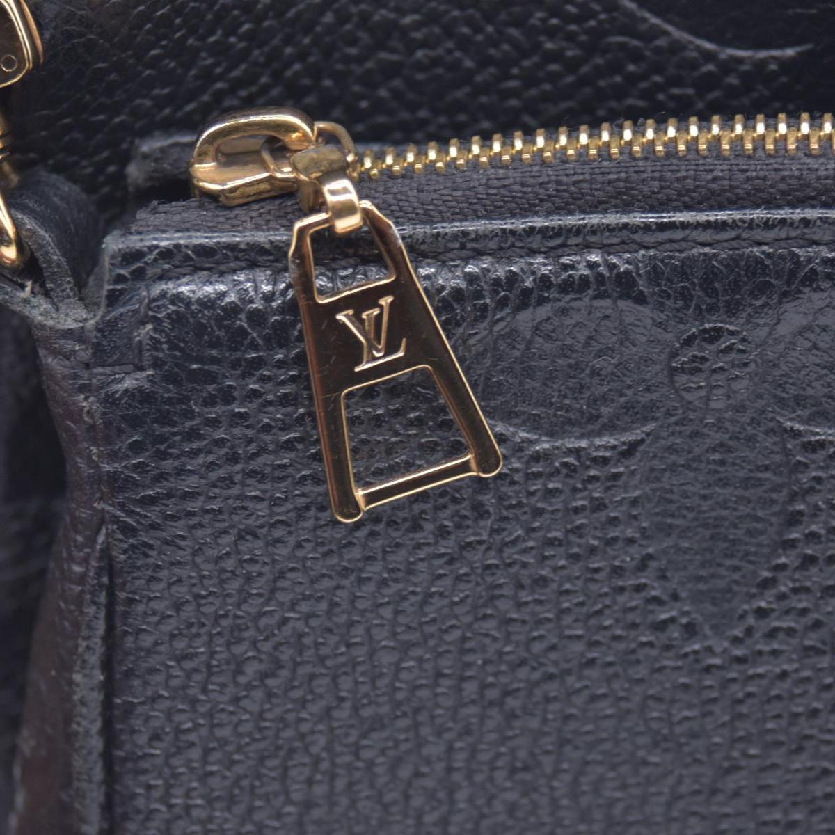 $3200 Louis Vuitton Empreinte Monogram Giant Multi Pochette Accessories Black