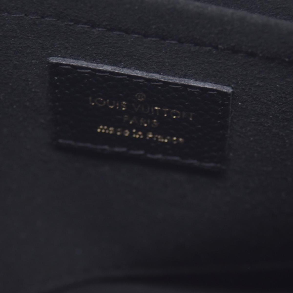 $3200 Louis Vuitton Empreinte Monogram Giant Multi Pochette Accessories Black