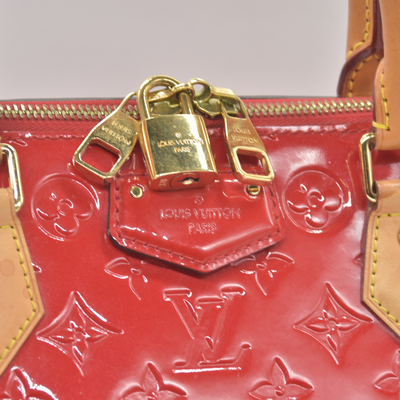 $2350 2014 LOUIS VUITTON Vernis Montebello MM Red DR3154