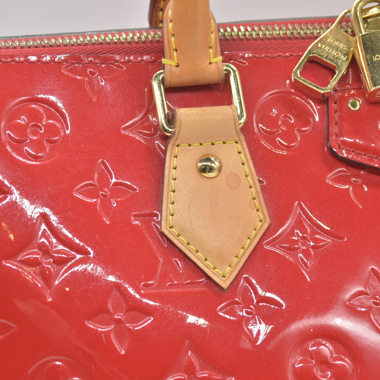 $2350 2014 LOUIS VUITTON Vernis Montebello MM Red DR3154