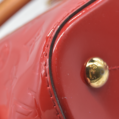 $2350 2014 LOUIS VUITTON Vernis Montebello MM Red DR3154